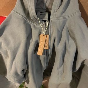 Skims Outdoor Collection Zip Up size L